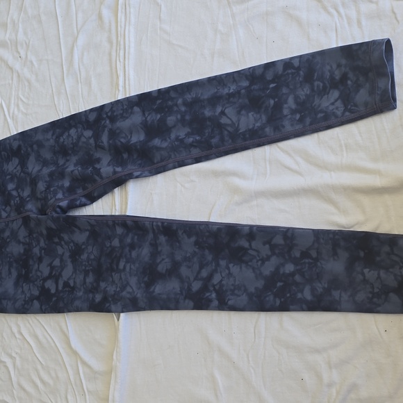 Athleta Girl Active wear Athleta blue marble leggings size L/12 - Picture 3 of 4